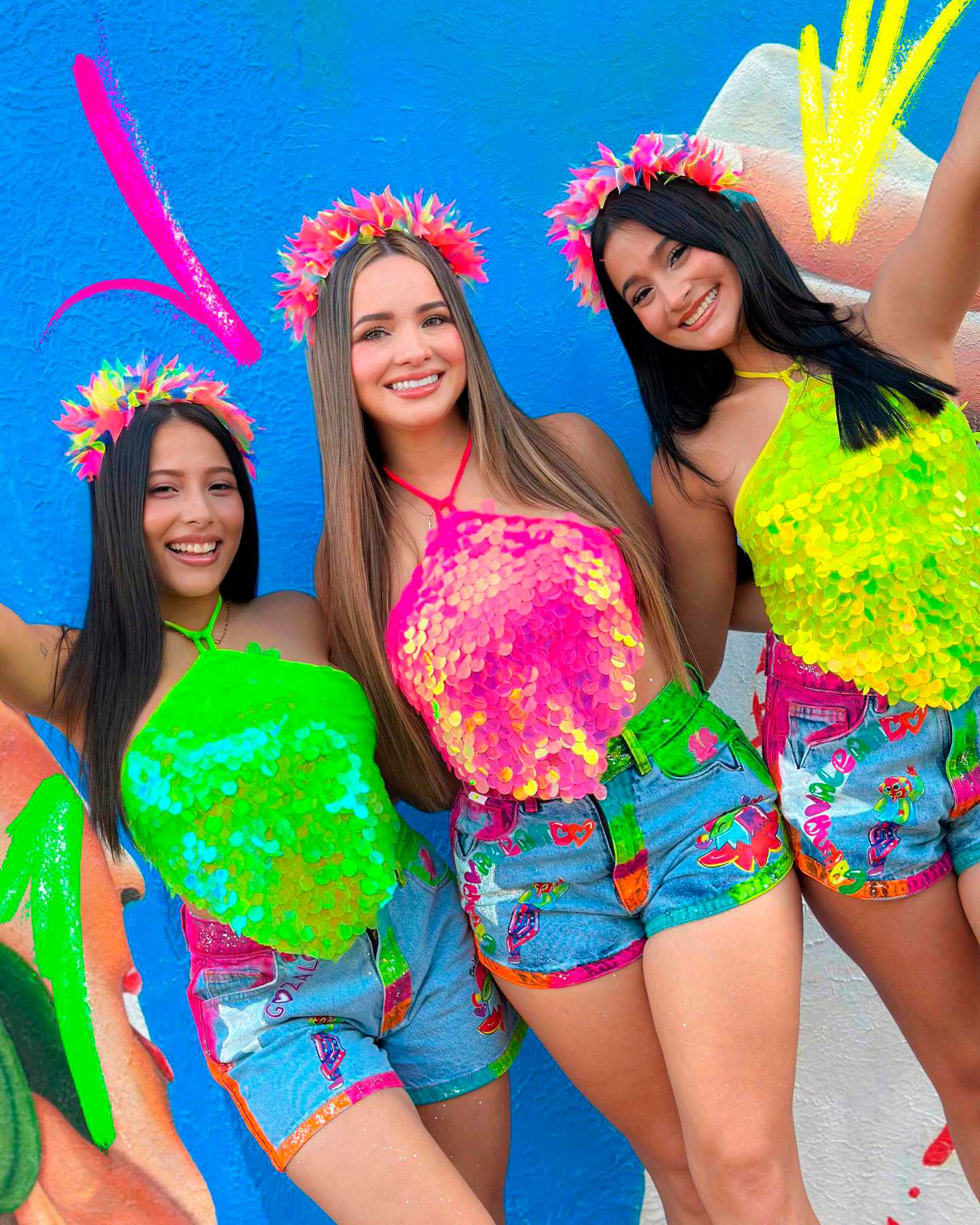 Conjunto Top Escamas + Short Pintado à Mão (Tiara Grátis)